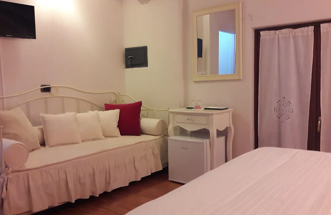 B&B Como Lake Cottage-1