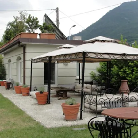 Villa I Pavoni Lake & Luxury-3